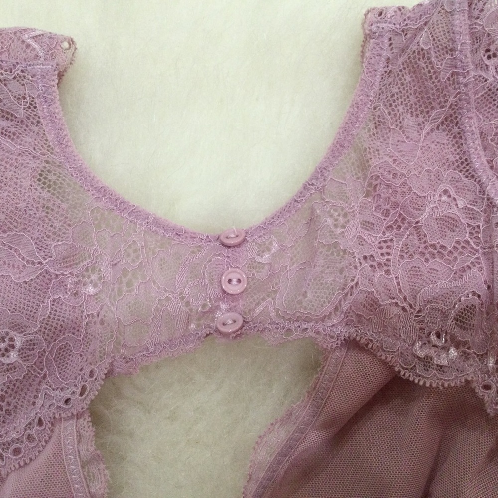 💝LOVE SALE💝SAM EDELMAN LACE CAPSLEEVE BODYSUIT - Picture 10 of 16